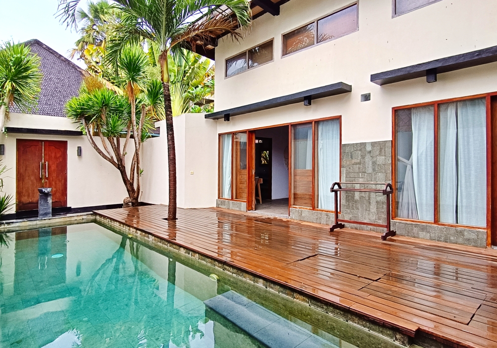 Interior view of deluxe